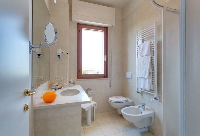 발코니 수피리어 룸, Bacco