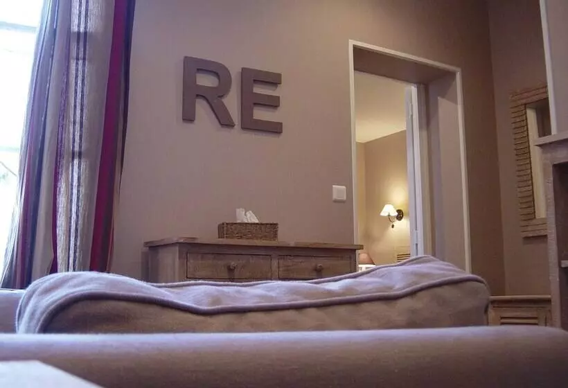 سوییت, Cit Hotel Des Messageries