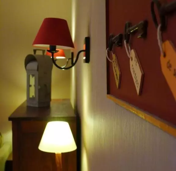 سوییت جونیور, Cit Hotel Des Messageries