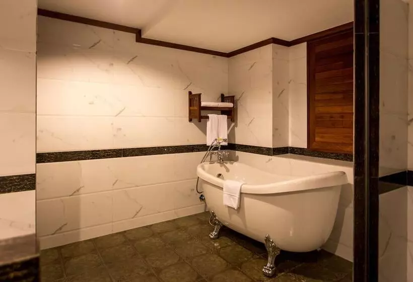 スイート, Empress Residence Resort And Spa