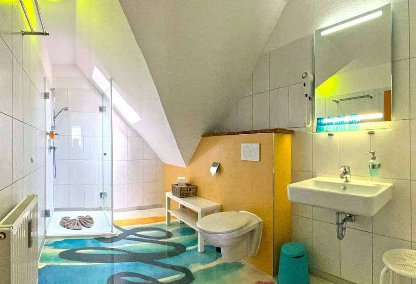 חדר סטנדרט לשלושה, Feels Beach Club