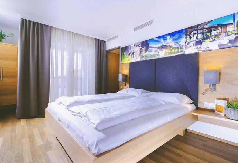 Номер Стандарт, Gasthof Zur Traube