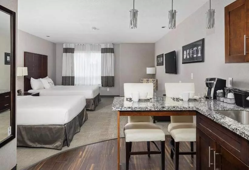 スイート, Home Inn & Suites Yorkton