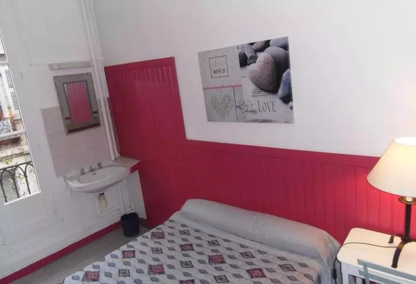 اتاق اکونومی, Hôtel Des Arceaux