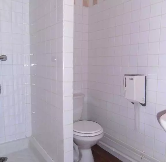 اتاق راحتی, Hôtel Des Arceaux