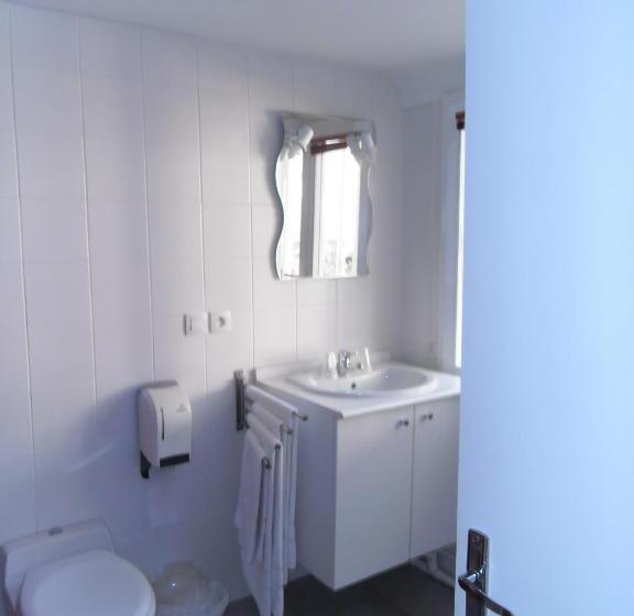 חדר קומפורט, Hôtel Des Arceaux