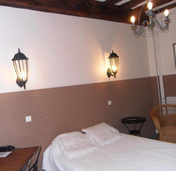 חדר קומפורט, Hôtel Des Arceaux