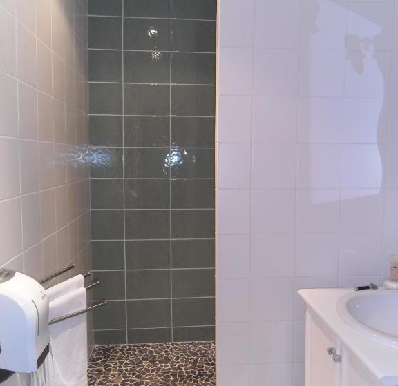 חדר קומפורט, Hôtel Des Arceaux