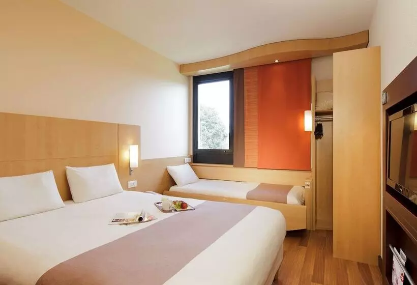 Standard-huone Parivuode, Hôtel Ibis Guingamp Cœur De Bretagne