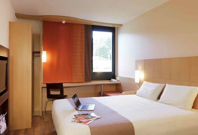 Номер Стандарт Двуспальная Кровать, Hôtel Ibis Guingamp Cœur De Bretagne