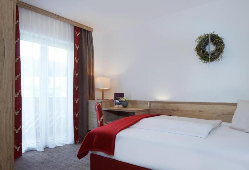 Семейный Номер, Kerschbaumer