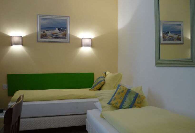标准三人间, Logis Hôtel Villa Victorine