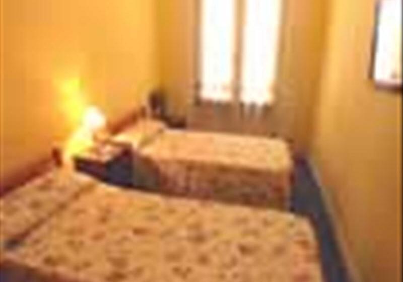 اتاق استاندارد با سرویس بهداشتی مشترک, O'rei