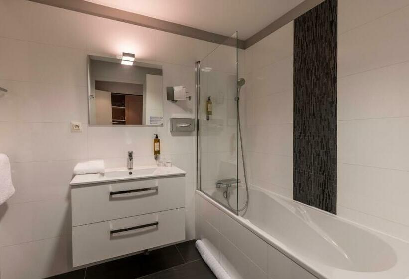 Номер Комфорт, Padja Hôtel & Spa Vannes