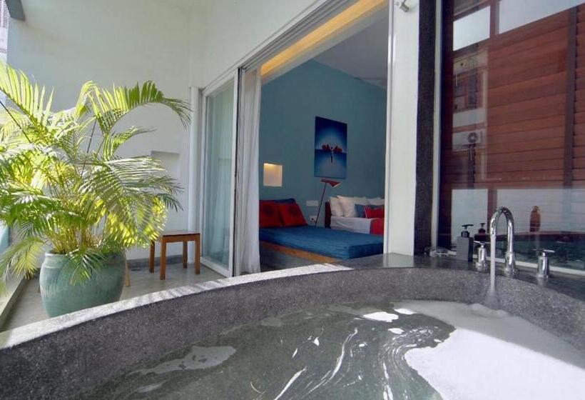 اتاق لوکس با چشم‌انداز استخر, Rambutan Resort – Phnom Penh
