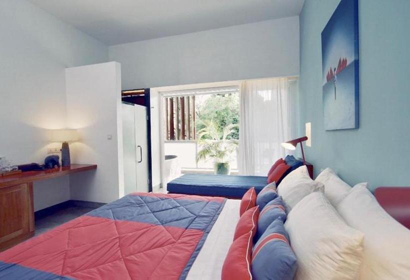 חדר דלוקס נוף בריכה, Rambutan Resort – Phnom Penh