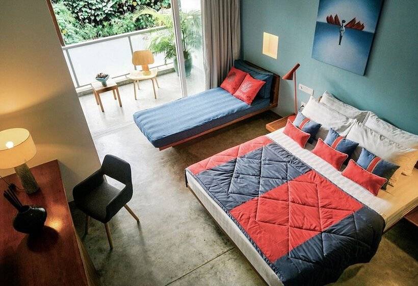 اتاق لوکس با چشم‌انداز استخر, Rambutan Resort – Phnom Penh