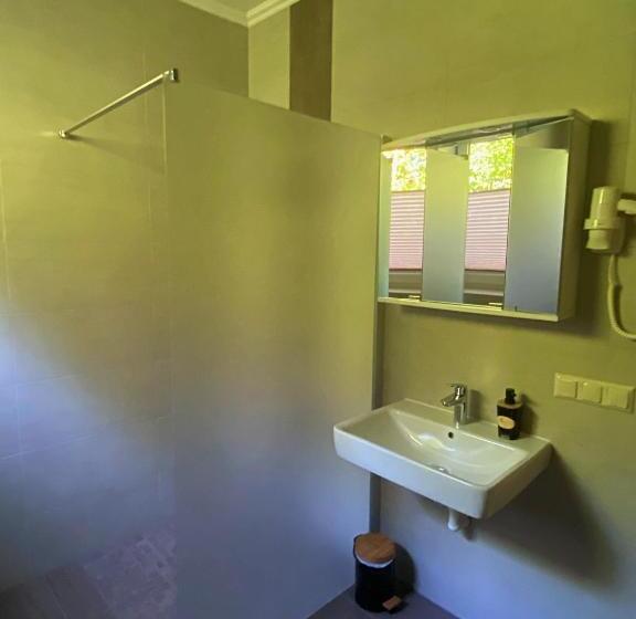 اتاق استاندارد با چشمانداز باغ, Seestuben