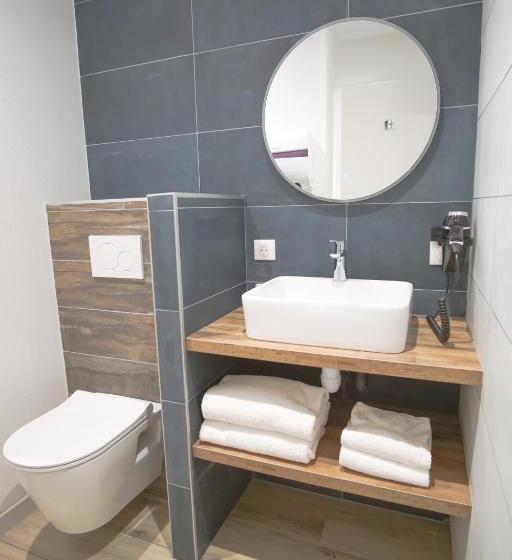 高级大房间, The Originals City, Hôtel Le Lodge, Bayonne Nord