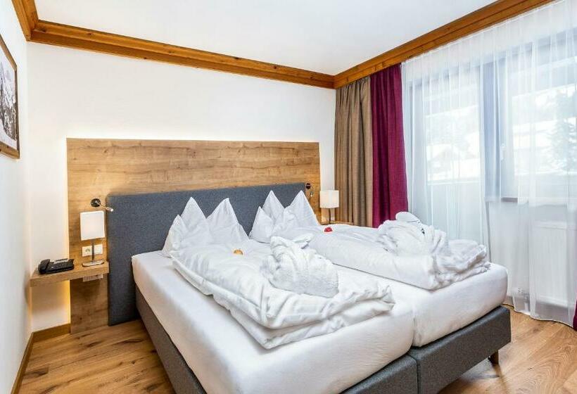 חדר סטנדרט, Unterhof