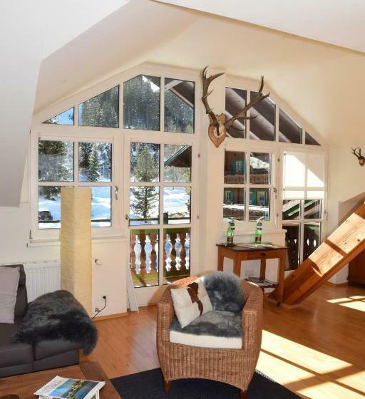 דירת שני חדרים, Unterhof