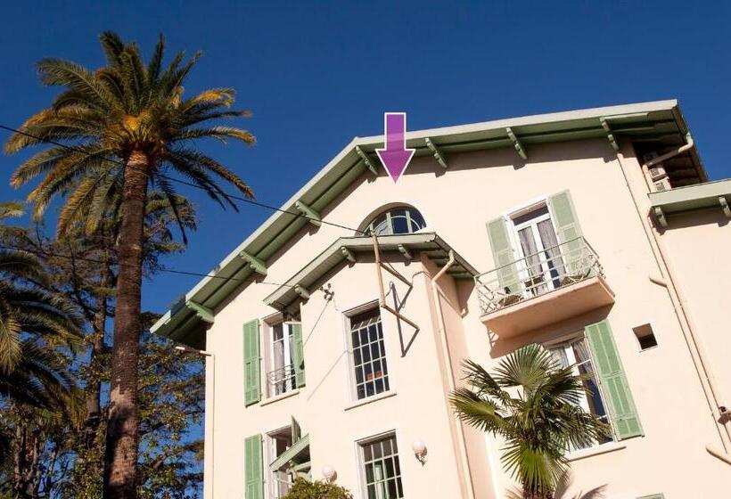 غرفة قياسية ثلاثية, Villa Roseraie