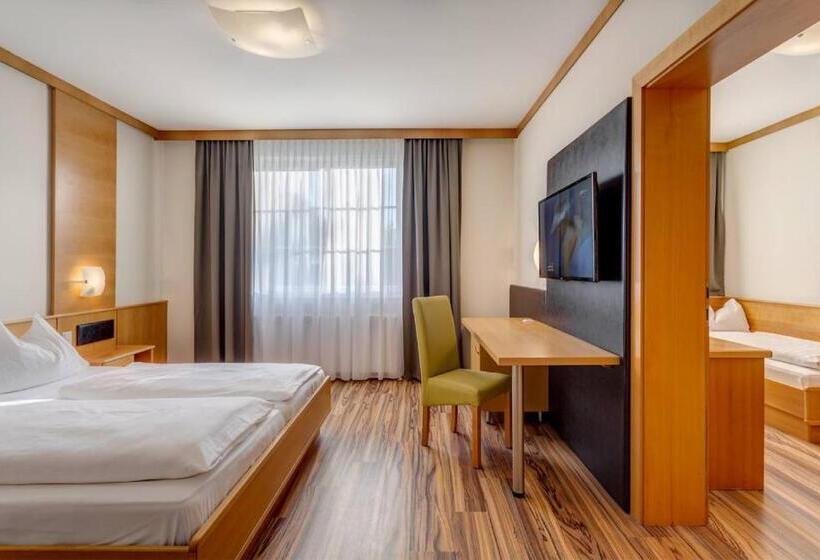 트리플 클래식 룸, Sporthotel Kurz