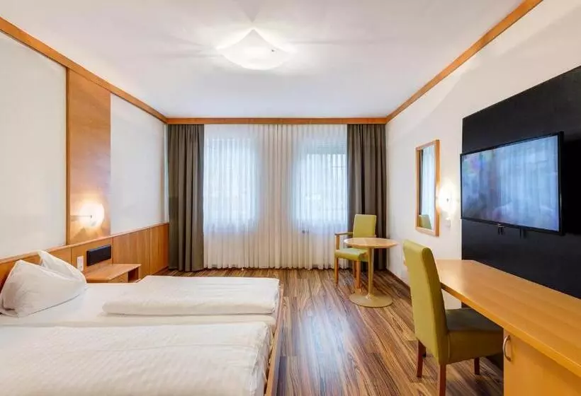 トリプルクラシックルーム, Sporthotel Kurz