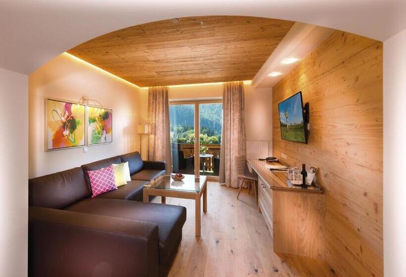 جناح جونيور, Berghof   St Johann In Salzburg