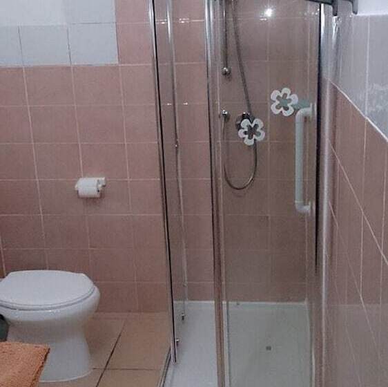 标准间, Il Mirto E La Rosa