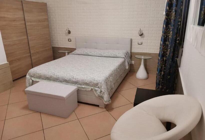 スタンダードルーム, Il Mirto E La Rosa