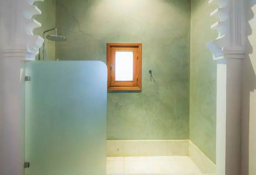 Senior Suite, Blanco Riad