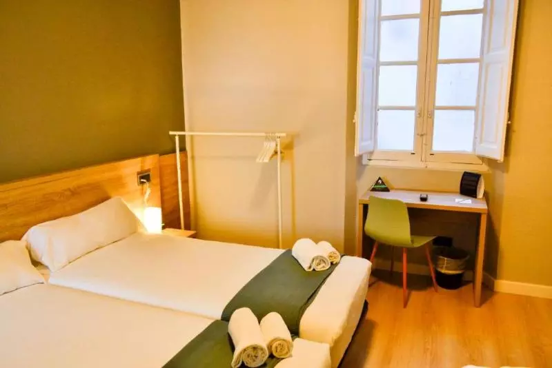 اتاق استاندارد چهار تخته, Alda Centro Leon