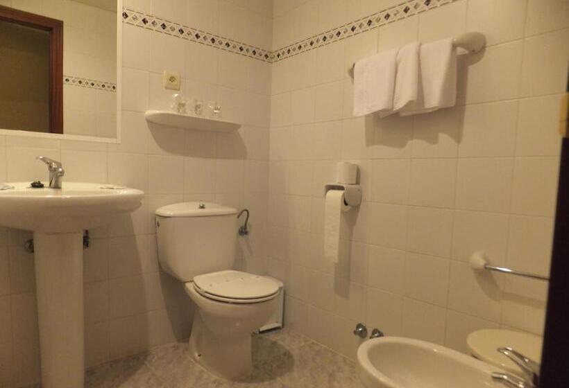 スタンダードトリプルルーム, Canal