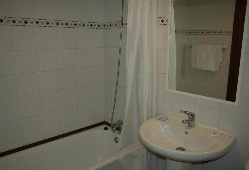 스탠다드 룸, Canal