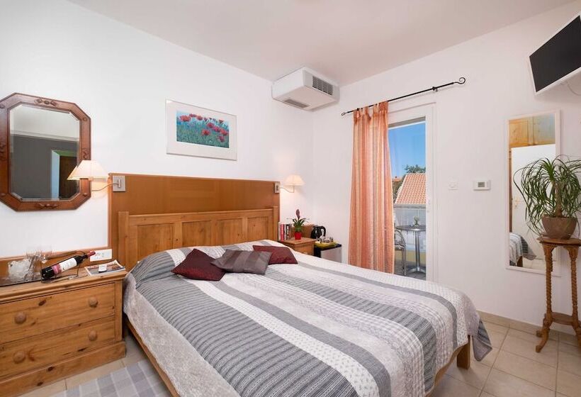 带阳台的高级房间, Castelletto