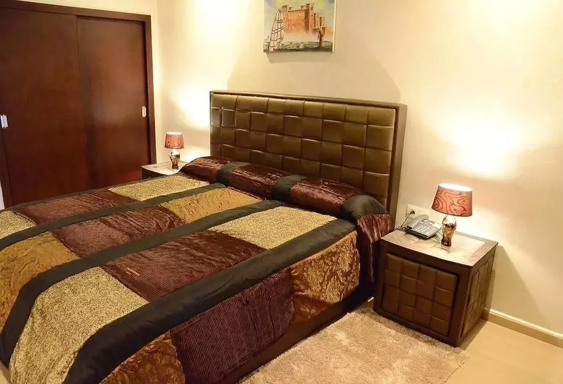 اتاق استاندارد یک نفره, Chams