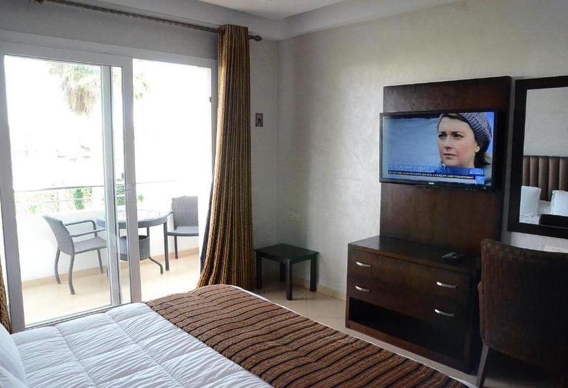 스탠다드 싱글 룸, Chams