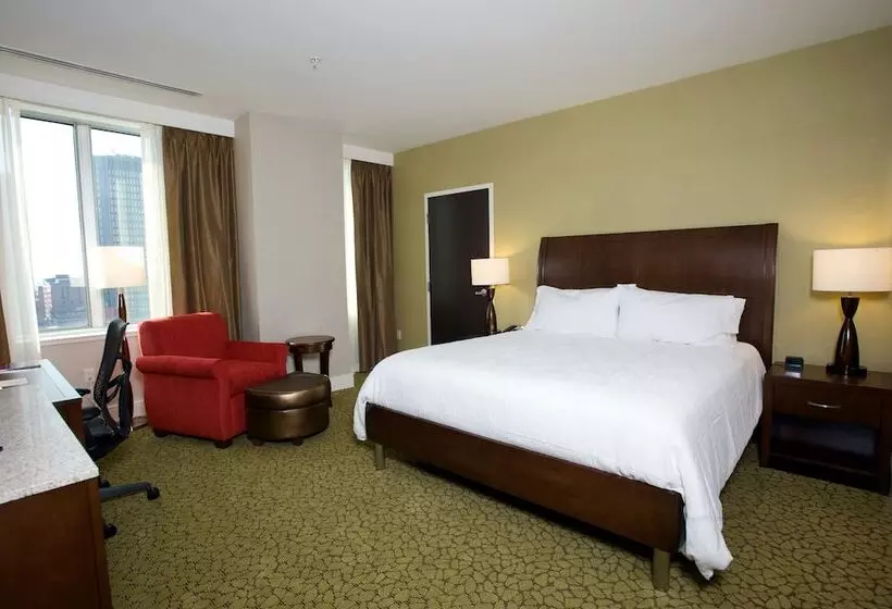 اتاق استاندارد با تخت دوبل برای معلولان, Hilton Garden Inn Buffalo Downtown
