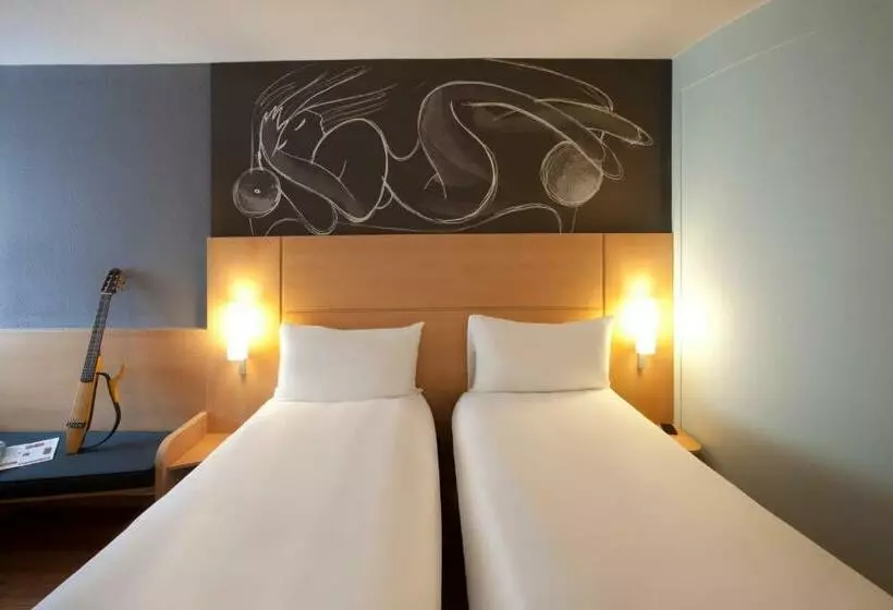 اتاق استاندارد, Ibis Edinburgh Centre South Bridge – Royal Mile