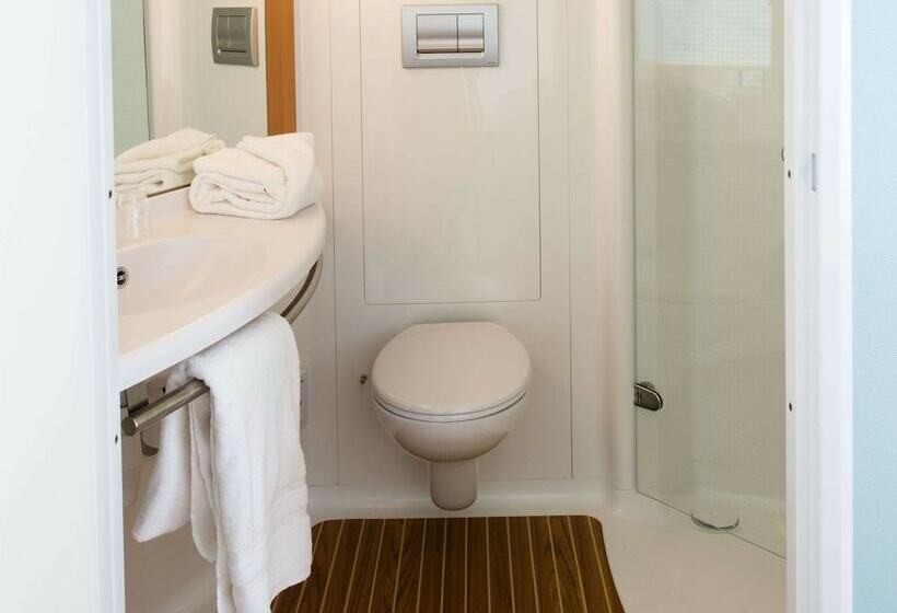 חדר סטנדרט, Ibis Edinburgh Centre South Bridge – Royal Mile