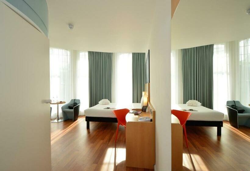 חדר פרמיום, Ibis Edinburgh Centre South Bridge – Royal Mile