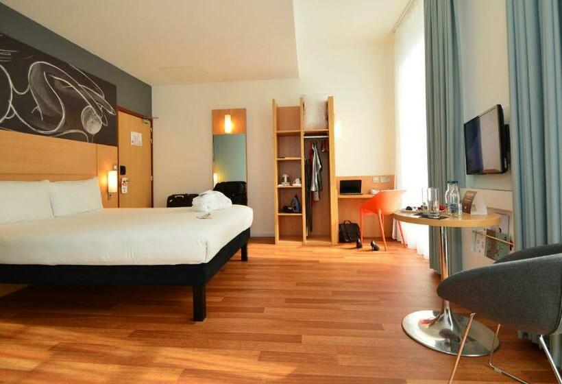 חדר פרמיום, Ibis Edinburgh Centre South Bridge – Royal Mile