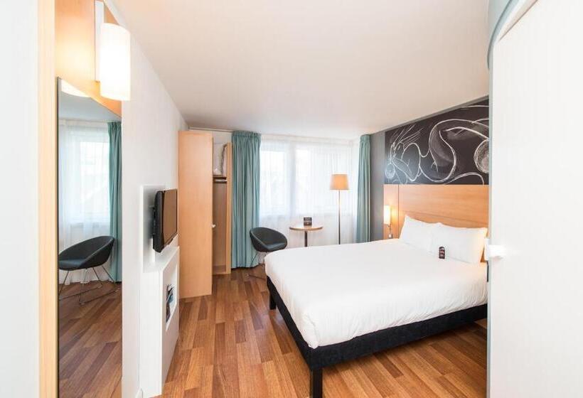 Номер Стандарт, Ibis Edinburgh Centre South Bridge – Royal Mile