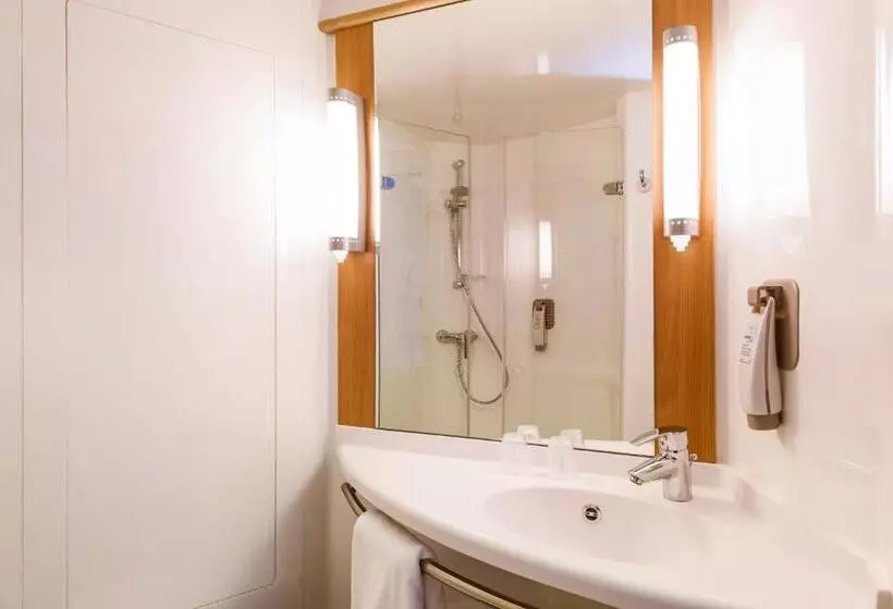 اتاق استاندارد برای معلولان, Ibis Edinburgh Centre South Bridge – Royal Mile