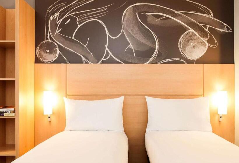 Номер Стандарт Адаптированный для Инвалидов, Ibis Edinburgh Centre South Bridge – Royal Mile