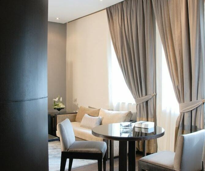 سوییت, Imperial Casablanca