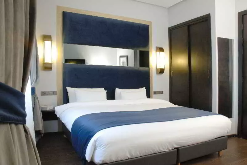 Single Deluxe Room