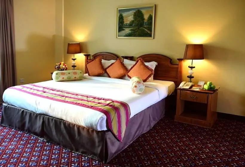 سوییت جونیور, La Rosa Hotel, Juffair