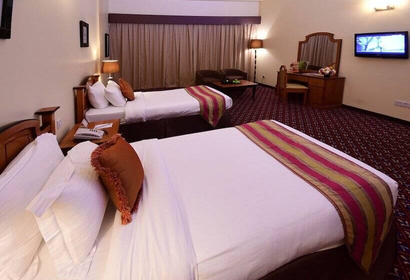 جناح جونيور, La Rosa, Jaffair